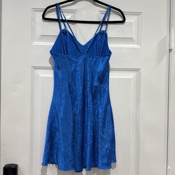 Vintage Victoria Secret Gold Label Floral Brocade Satin Nightie Size Medium - Picture 4 of 8